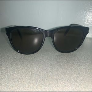 Yves Saint Laurent CLASSIC 3